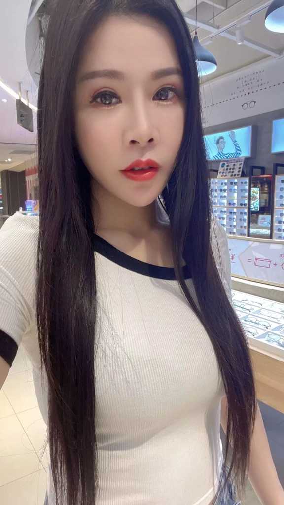 肤白貌美服务细腻